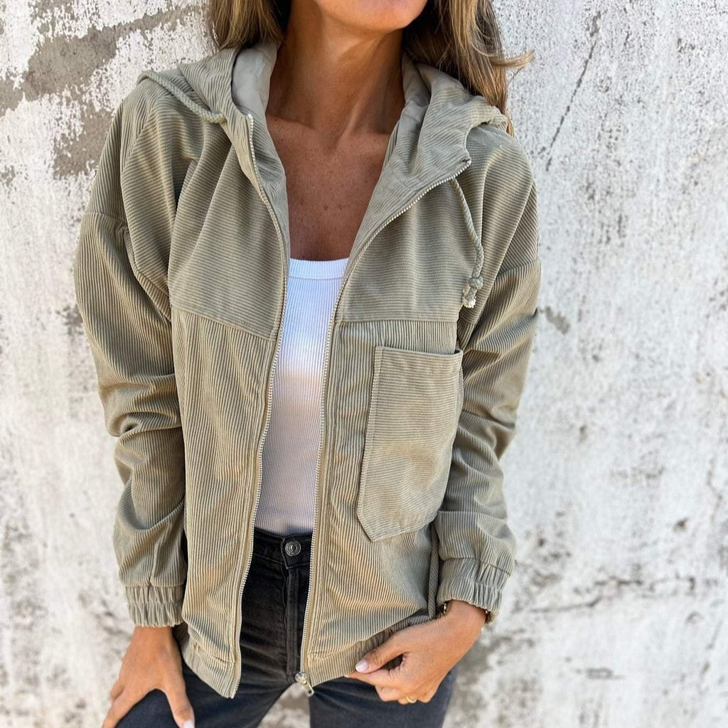 Veste Dressing Chill à Capuche pour Femme en Velours Côtelé - Look Chic et Décontracté